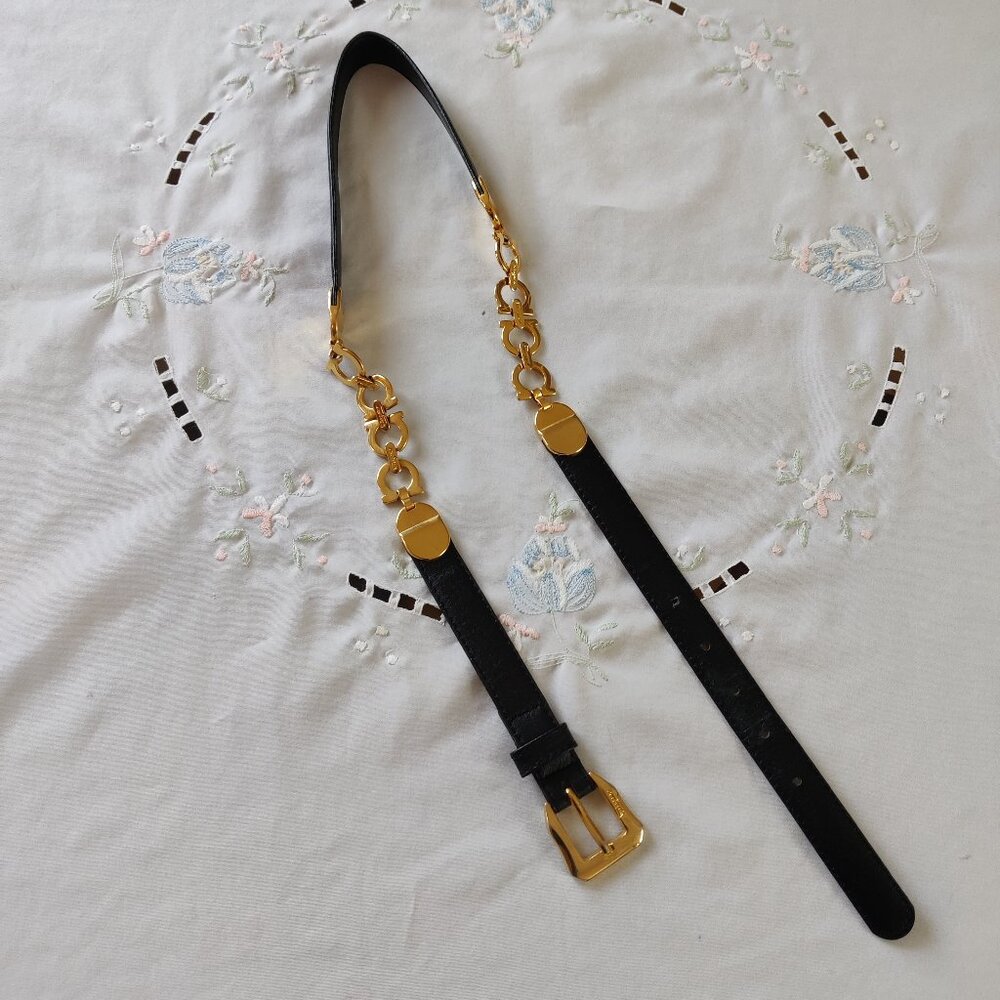 Gorgeous Decorative Gold Metal Links BLACK Leather Belt